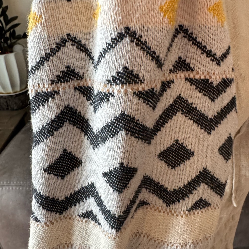 Pixley Beige Utility Jacket With Patterned Sleeve… - image 4